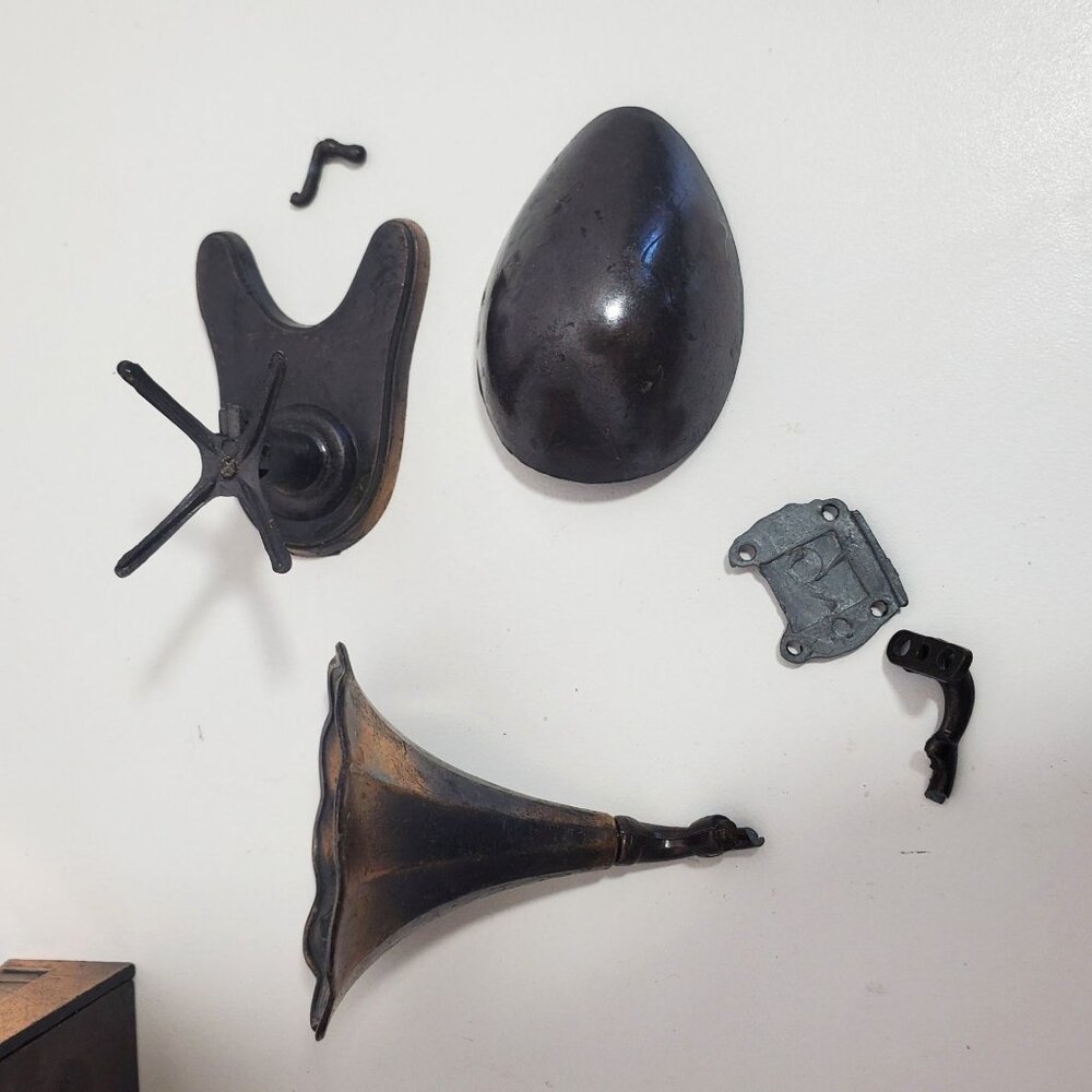 Durham Industries 70s Dollhouse Furniture Lot Diecast Metal Parts Only - Picture 8 of 14